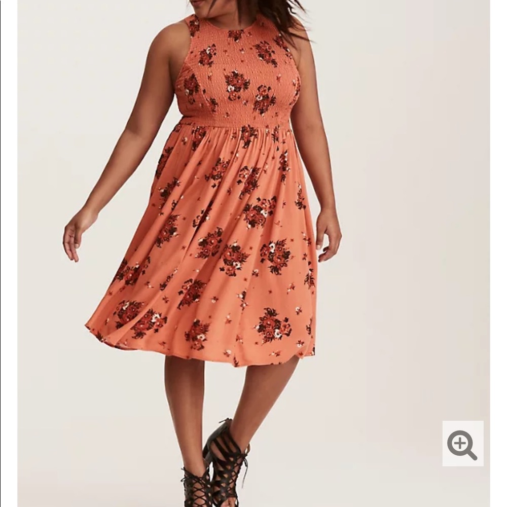 TORRID FLORAL SMOCKED CHALLIS MIDI DRESS